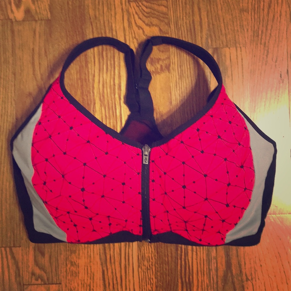 Victoria’s Secret Sports Bra 38DDD